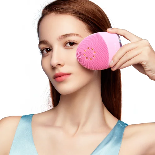 FOREO LUNA 3 Plus thermo-Facial Brush with Microcurrent - Normal Skin Image 4